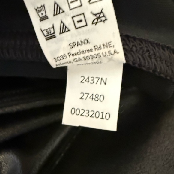 Spanx SPANXshape™ Faux Leather Leggings - Picture 7 of 8